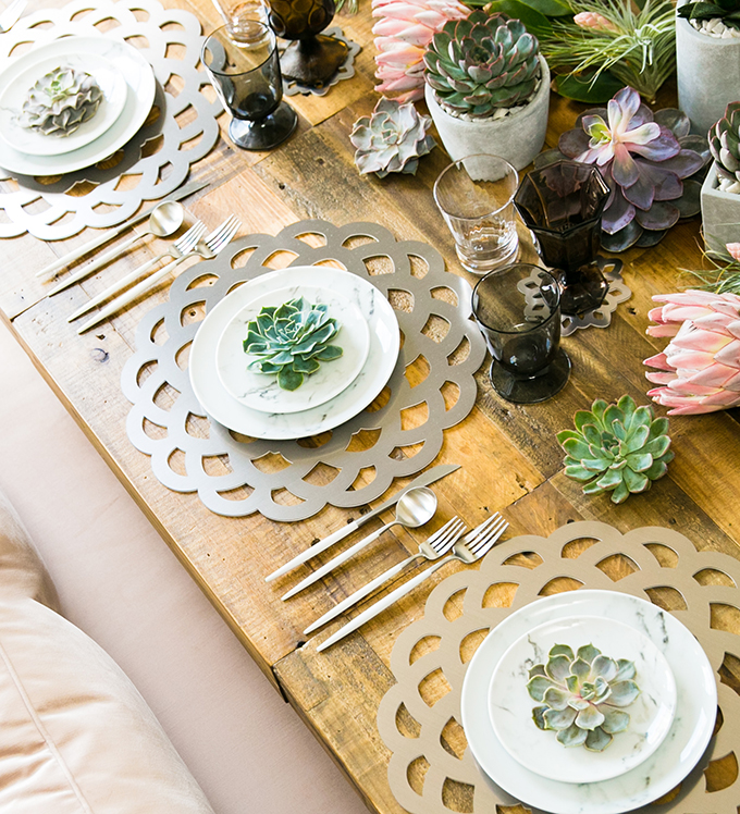 luxurious-wedding-decoration-ideas-brilliant-tableware-04